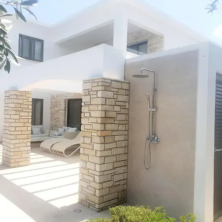 Luxury 3 Bedroom Villa With Private Pool In Paphos